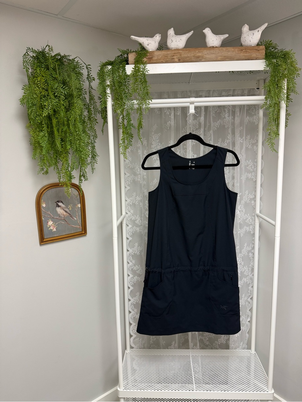 Arc’teryx Contenta Dress Sleeveless Drop Waist Athletic Travel Utility Pockets